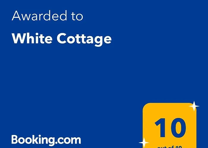 White Heritage House Cizici