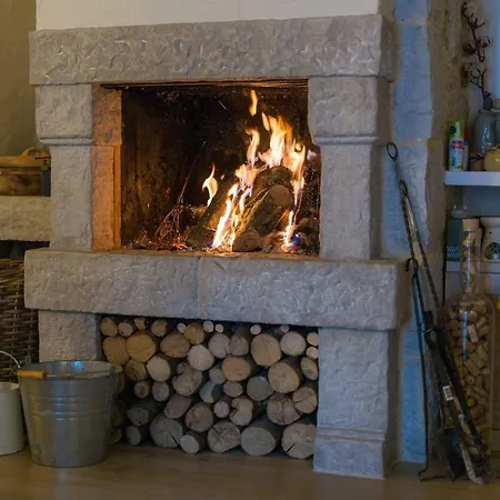 White Heritage House بيت للعطل