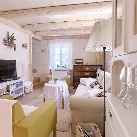 White Heritage House Čižići