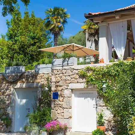 White Heritage House Holiday home *