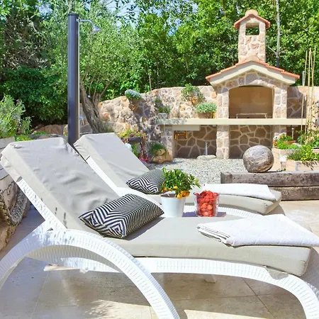 White Heritage House بيت للعطل *