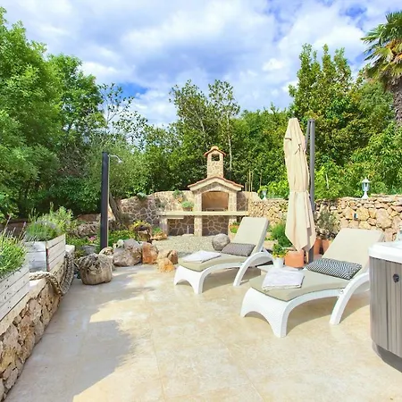 White Heritage House Čižići