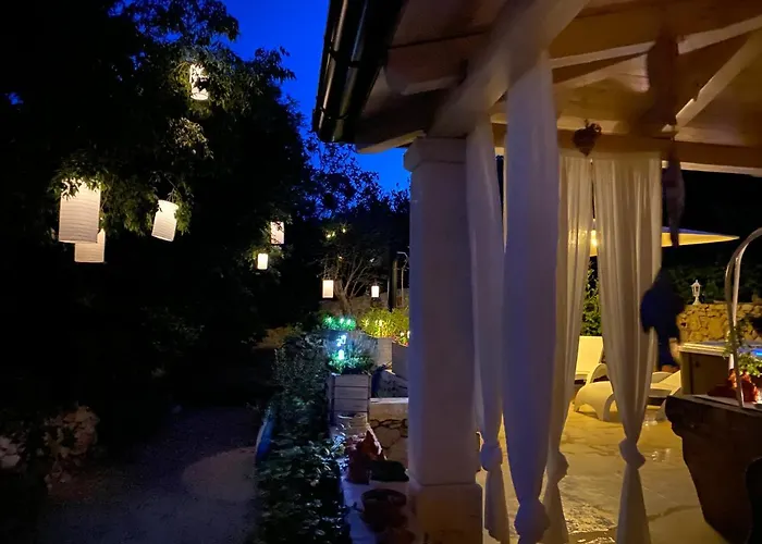 White Heritage House *