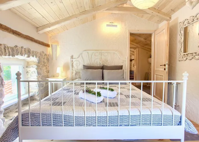 Holiday home White Heritage House