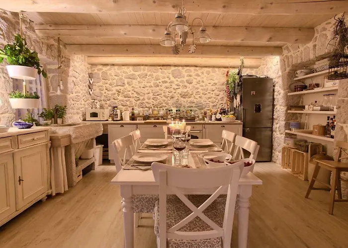 Holiday home White Heritage House Cizici