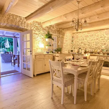 White Heritage House * Čižići